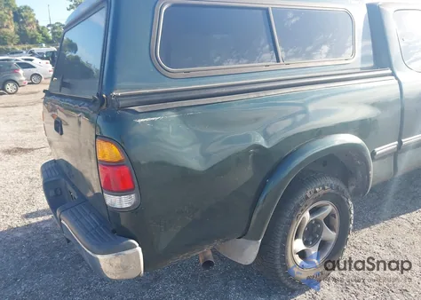 2000 Toyota Tundra Ltd V8 из США, поврежденный, VIN 5TBRT3819YS110222